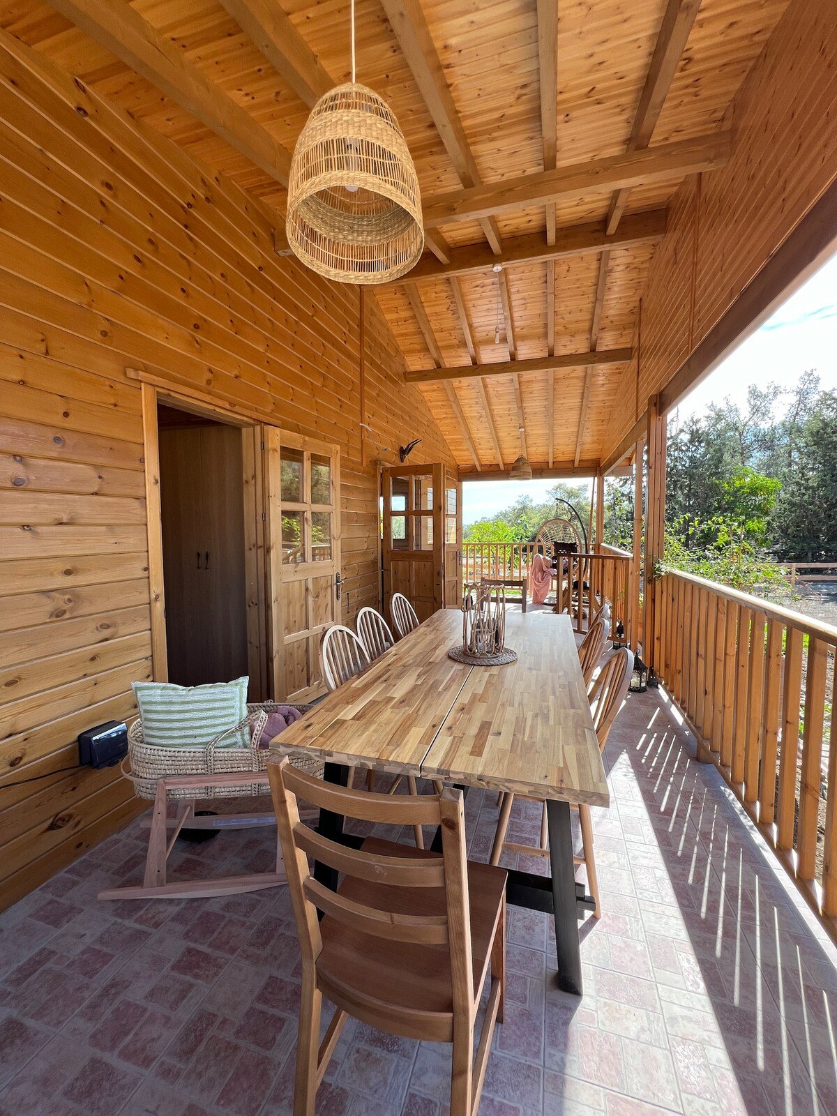 0405030a-7dd5-4f27-988c-b8d173c5a900