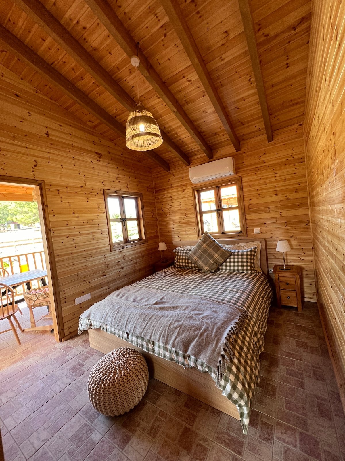 762a775a-c0b7-4b2a-a5c5-564e9a85e7d3