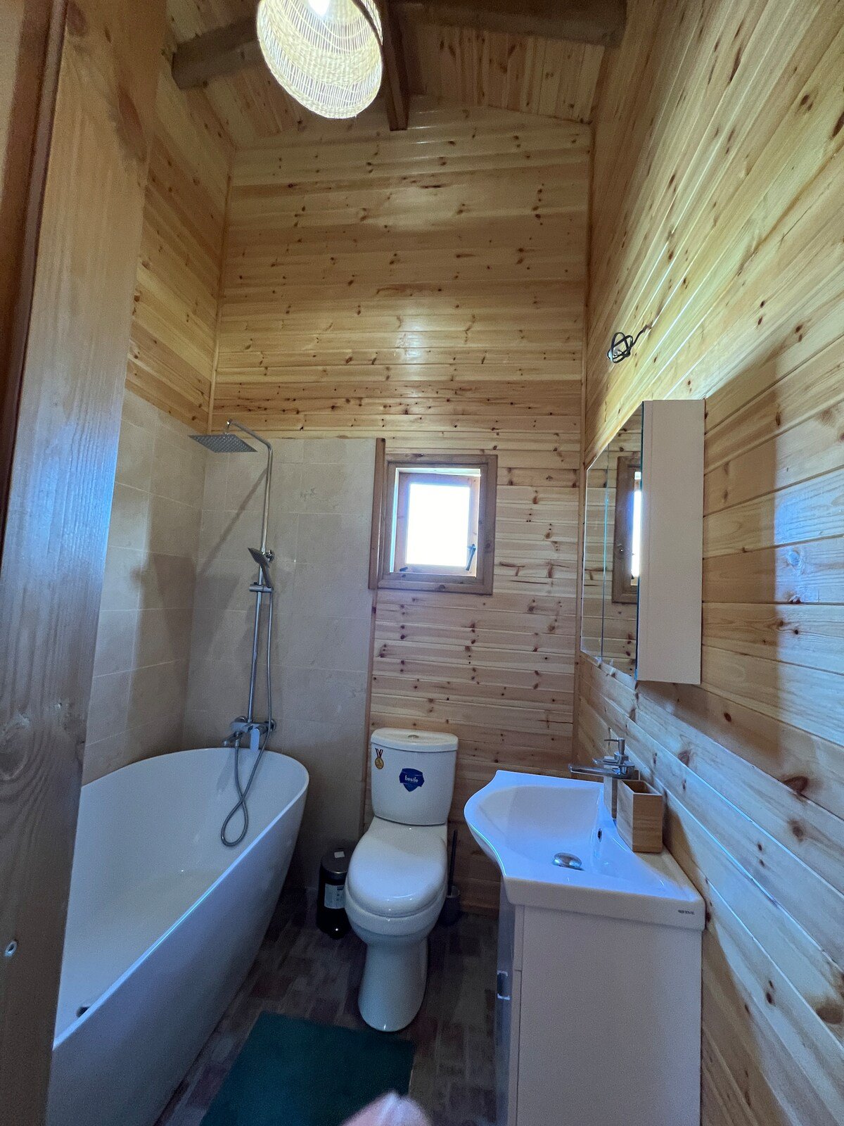 796287c8-37a6-4032-86c4-b1a95109d506