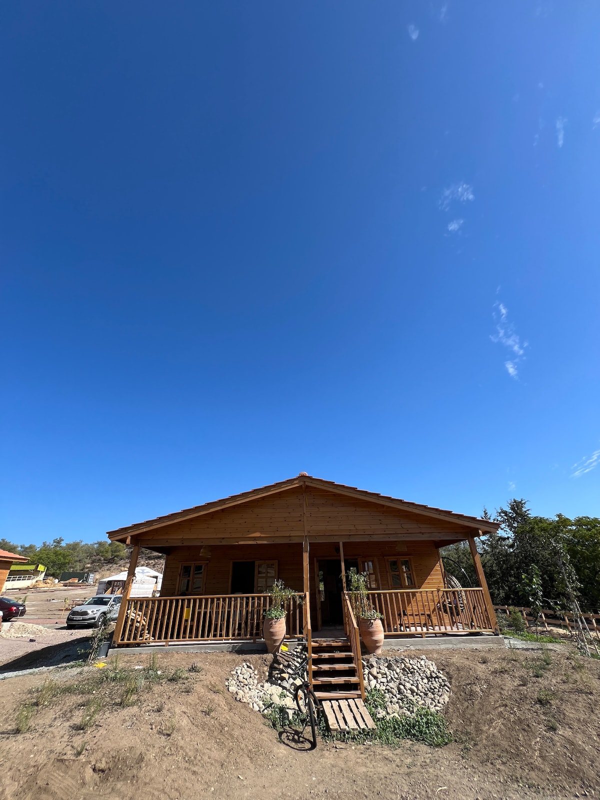 8cae0c75-59db-4c59-b596-1eb729e70c0b